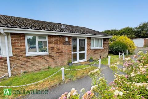 2 bedroom bungalow for sale, St. Annes Close, West Cheshunt