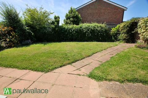 2 bedroom bungalow for sale, St. Annes Close, West Cheshunt