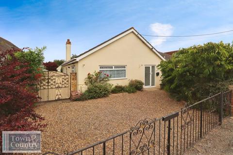 4 bedroom bungalow for sale, Alpha Road, Point Clear, CO16