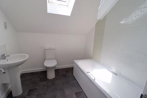 111a Buckingham Road, Bletchley, Milton Keynes, MK3 5HZ