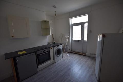1 bedroom flat to rent, Derby Road, Stapleford Nottingham