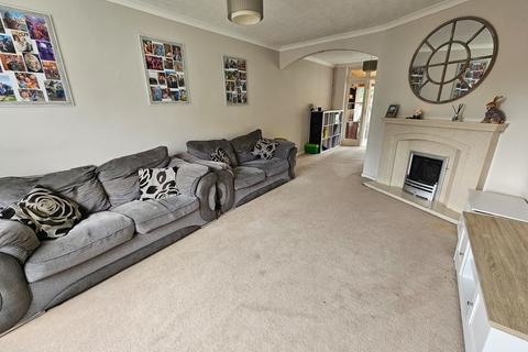 3 bedroom semi-detached house for sale, Balmoral Road, Melton Mowbray