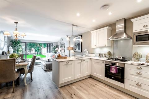 2 Mole Place, West Molesey, KT8 2AG
