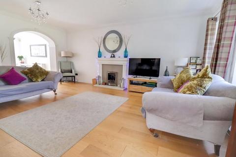 4 bedroom end of terrace house for sale, London Road, Ascot SL5