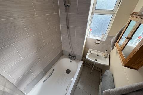 House share to rent, Old Bethnal Green Road, London E2