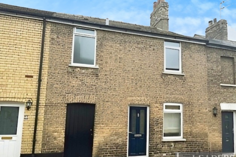 2 bedroom end of terrace house to rent, Great North Street, Huntingdon