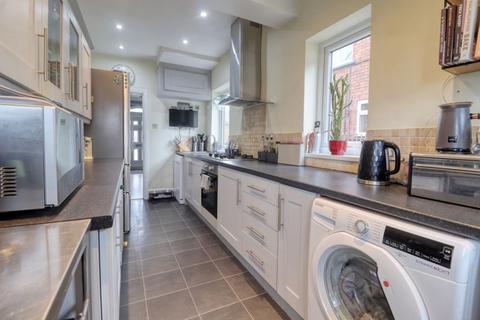 3 bedroom semi-detached house for sale, West Common Lane, Scunthorpe