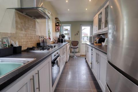 3 bedroom semi-detached house for sale, West Common Lane, Scunthorpe