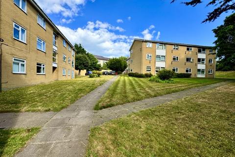 2 bedroom flat for sale, Gibson Road, Poole BH17