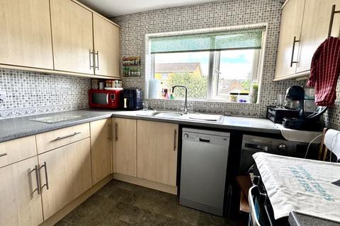 2 bedroom flat for sale, Gibson Road, Poole BH17