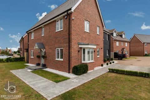 4 bedroom detached house for sale, Swifts Boulevard, Heybridge