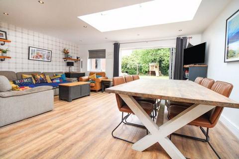 5 bedroom detached house for sale, Park Road, Bedford MK44
