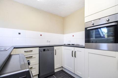 25 Avon Drive, Bedford, MK41 7AG