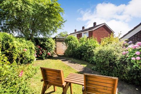 25 Avon Drive, Bedford, MK41 7AG