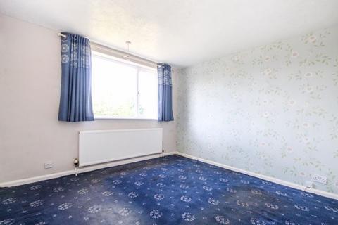 25 Avon Drive, Bedford, MK41 7AG