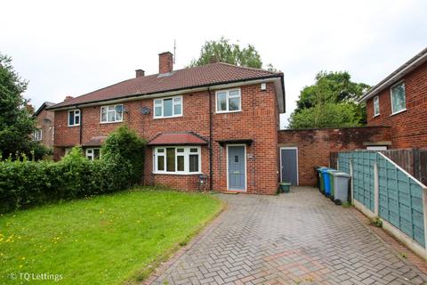 3 bedroom semi-detached house to rent, Grove Lane, Hale WA15