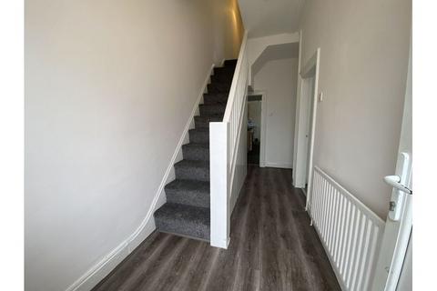 3 bedroom terraced house to rent, Willmer Road, Birkenhead, CH42 0JE