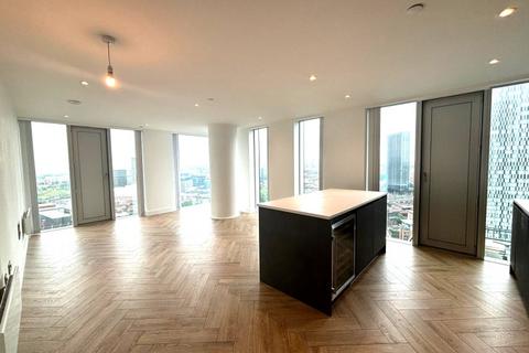 2 bedroom apartment to rent, Elizabeth Tower, Crown Street, Manchester M15