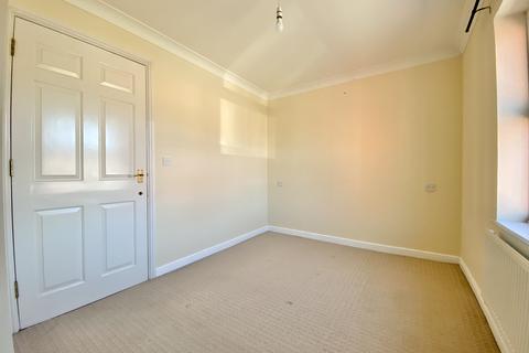 2 bedroom flat to rent, Longridge Way, Weston Village, Weston-super-Mare