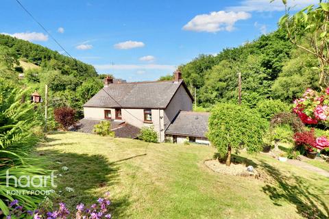 2 bedroom cottage for sale, Cwmffrwdoer, Pontypool