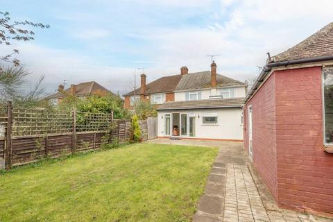 216 London Road, Slough, SL3 7HT