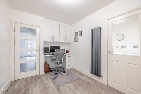 216 London Road, Slough, SL3 7HT