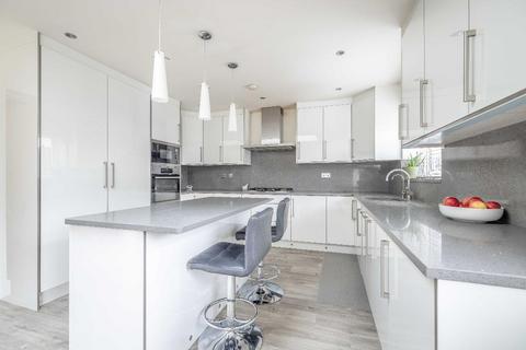 216 London Road, Slough, SL3 7HT