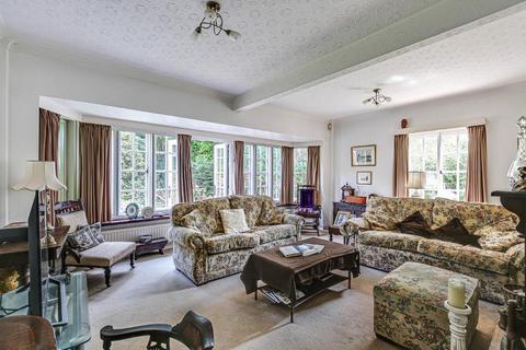 2 Arkwright Road, South Croydon, CR2 0LD