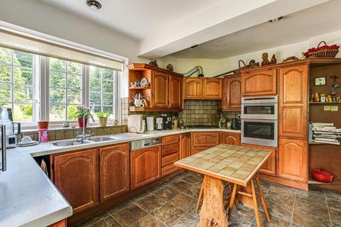 2 Arkwright Road, South Croydon, CR2 0LD