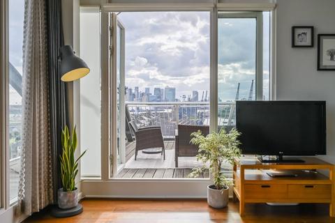 2 bedroom penthouse for sale, Rayleigh Road,, Docklands, London, E16