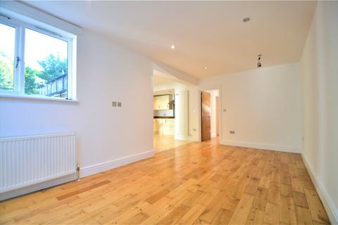 2 bedroom apartment to rent, Cliffe Road, South Croydon, CR2