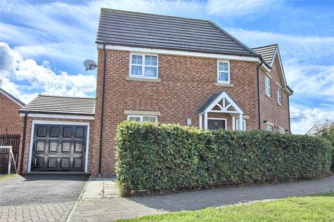 3 bedroom semi-detached house to rent, Lindisfarne Avenue, Thornaby