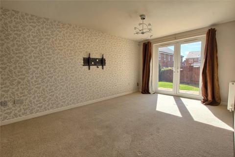 3 bedroom semi-detached house to rent, Lindisfarne Avenue, Thornaby