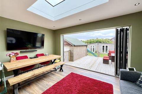 14 Goore Road, Sheffield, S9 4GD