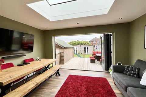 14 Goore Road, Sheffield, S9 4GD