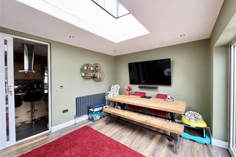 14 Goore Road, Sheffield, S9 4GD