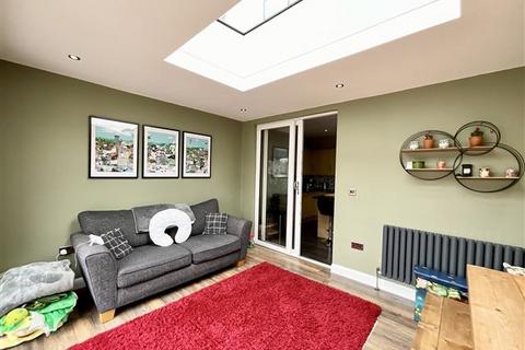 14 Goore Road, Sheffield, S9 4GD