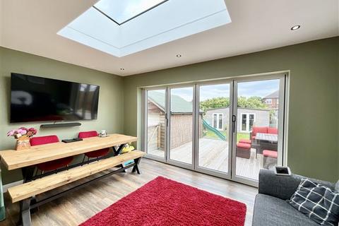 14 Goore Road, Sheffield, S9 4GD