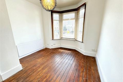 1 bedroom flat to rent, Claude Road, Leyton