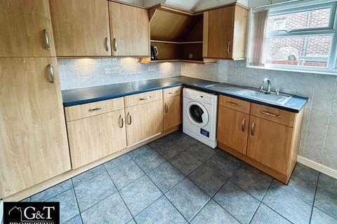 3 bedroom semi-detached house for sale, Knowle Hill Road, Dudley