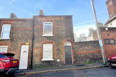 2 bedroom terraced house to rent, Percy Road