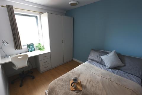 1 bedroom in a flat share to rent, Chatham Place, Liverpool L7