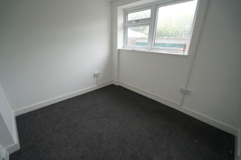 5 bedroom house share to rent, Leicester Road, Tilbury