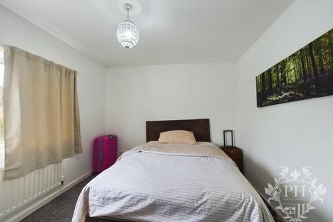 3 bedroom end of terrace house for sale, Windsor Court, Grangetown, Middlesbrough