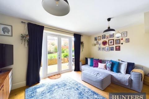 3 bedroom semi-detached house for sale, Mulberry Avenue, Beverley, HU17 7SS