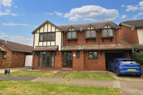 4 bedroom house for sale, Canvey Island SS8