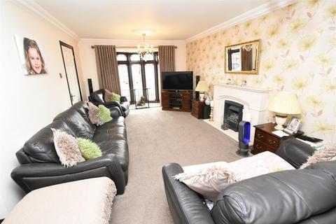 4 bedroom house for sale, Canvey Island SS8