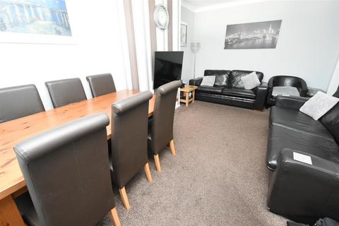 36c Brook Road, Benfleet, SS7 5JA
