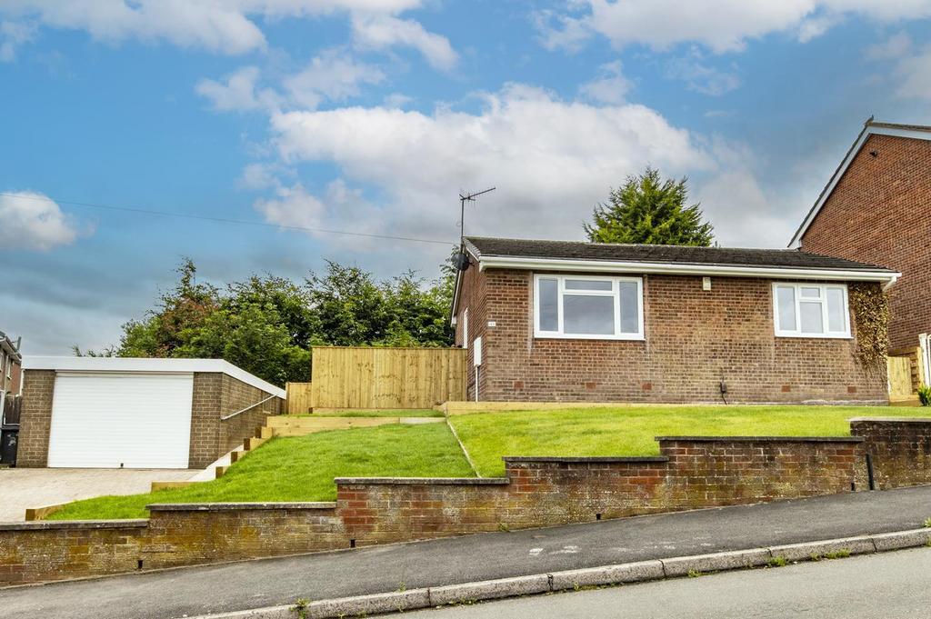 Peterdale Road, Brimington, Chesterfield 2 bed detached bungalow for