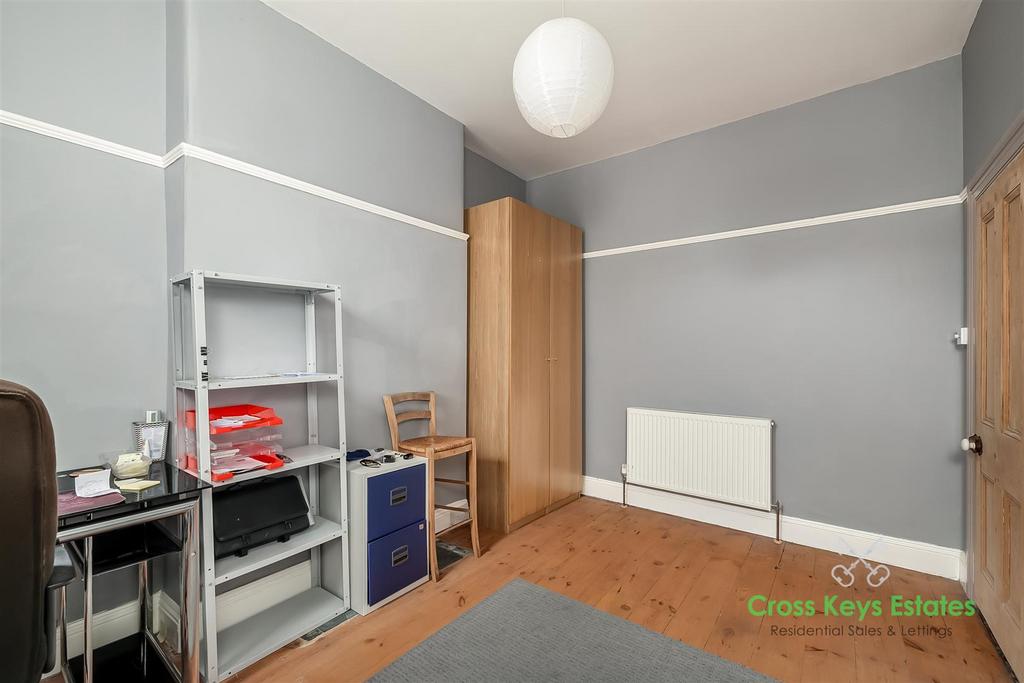 Dining Room/Bedroom 4